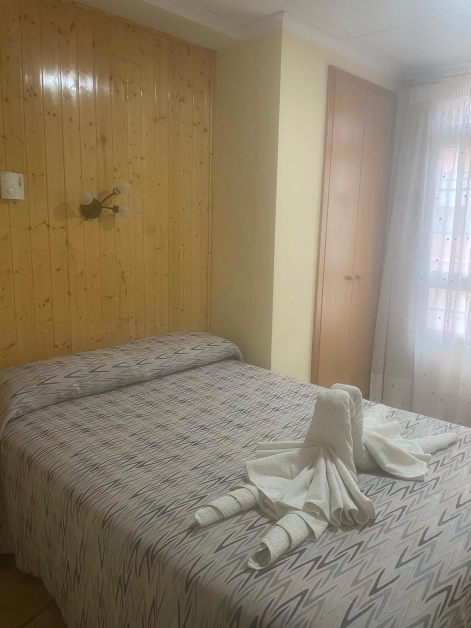 Villar del Arzobispo La Posaホステル エクステリア 写真